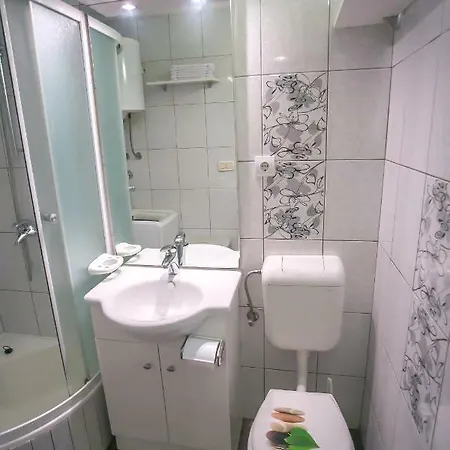 Apartman Pedro شقة *
