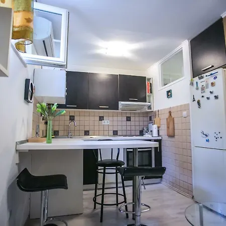 Apartman Pedro شقة *